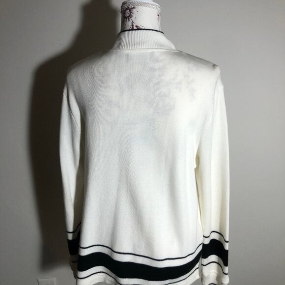 LizGolf by Liz Claiborne Ivory Zip-Up Sweater (M) — Classic Fall Style - Picture 5 of 11